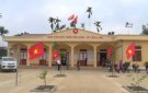 Các tổ bầu cử trong xã tổ chức trang trí khu vực bầu cử