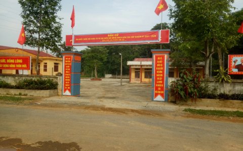 Cử tri xã Cẩm Long Hăng hái tham gia ngày hội non sông